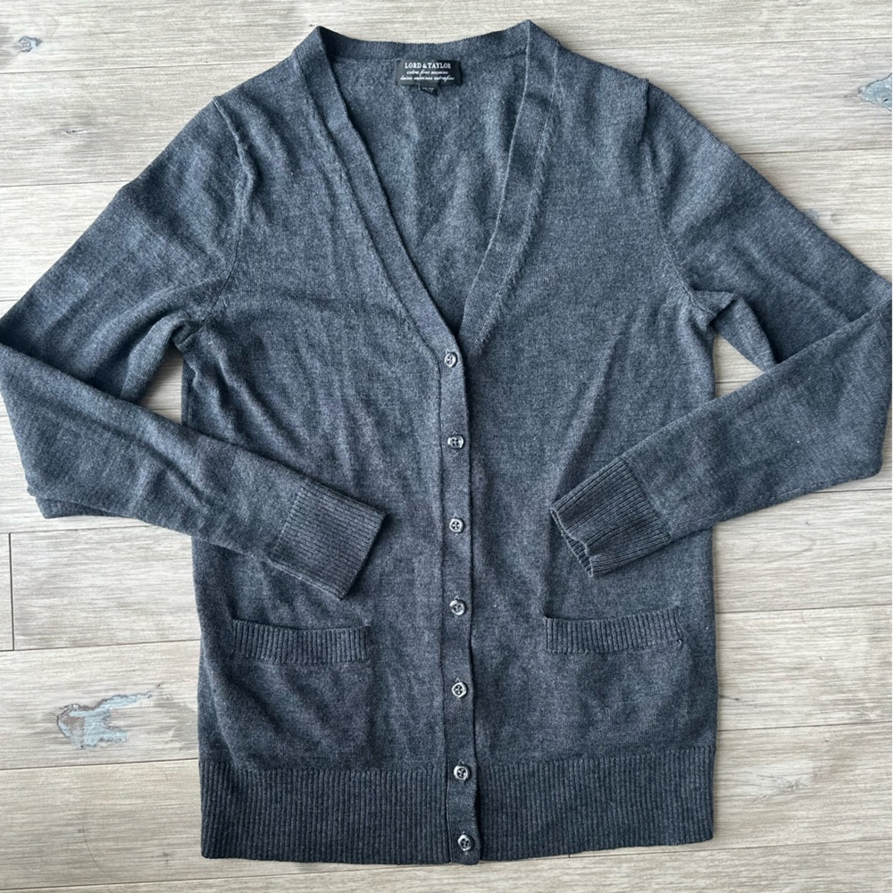Lord & Taylor 100% Wool Gray Cardigan‎ XS